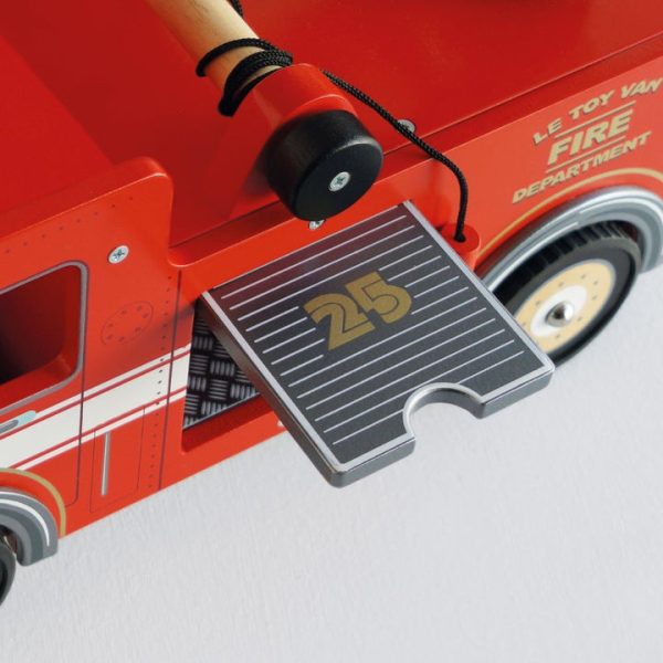 0cc35b2a-d89a-458c-8ce1-65ba4d8442ed_720x-4