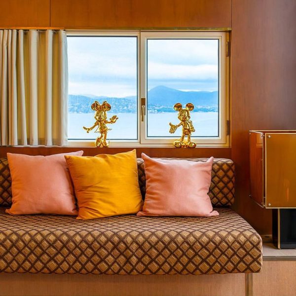 a27d6579-8457-4576-9cfe-b8e311c41d4f_720x-4