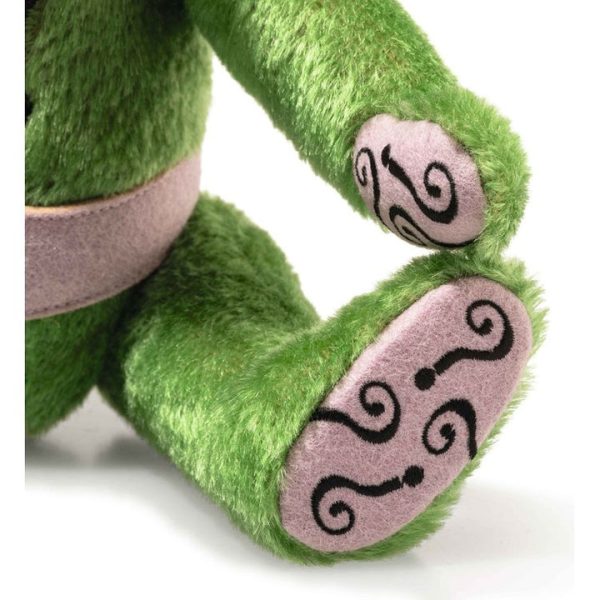 b0fbd188-f57f-4bf4-850e-6e431bd5494e_720x-2