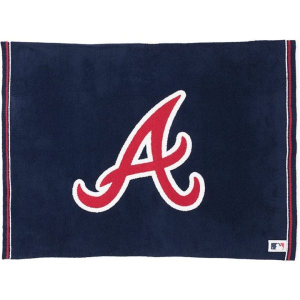 barefoot-dreams-trend-accessories-cozychic-atlanta-braves-throw-blanket-32494338703447_720x
