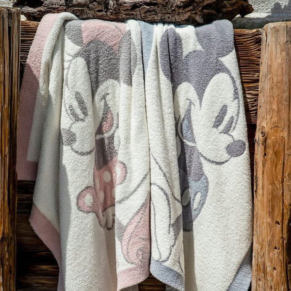 barefoot-dreams-trend-accessories-cozychic-vintage-disney-mickey-mouse-baby-blanket-32498174722135_720x-1