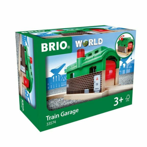 brio-vehicles-train-garage-13775770386519_720x-6
