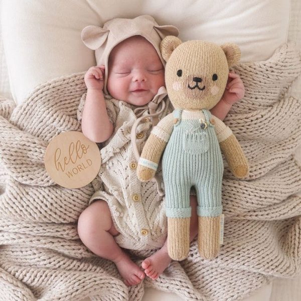 cuddle-and-kind-plush-regular-20-charlie-the-honey-bear-hand-knit-doll-32309830451287_720x-3