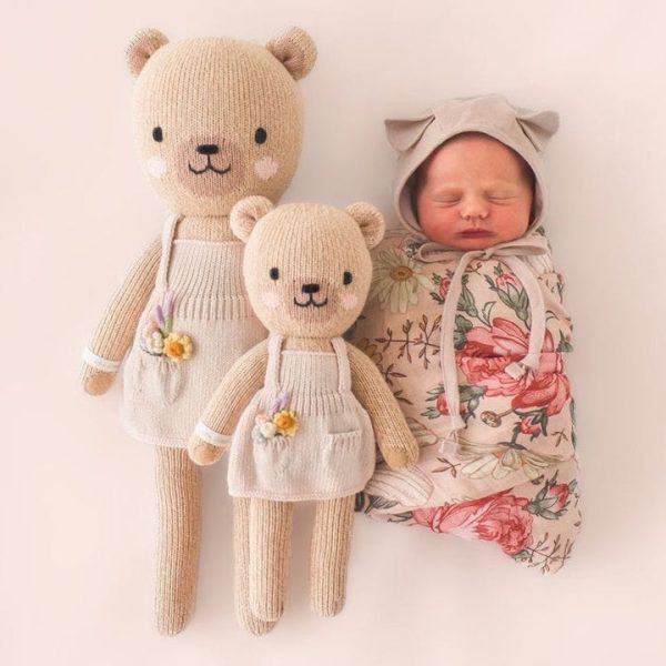 cuddle-and-kind-plush-regular-20-goldie-the-honey-bear-hand-knit-doll-32309862105175_720x-1