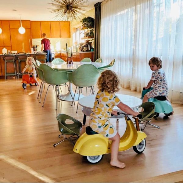 f70b047b-16df-43ac-923b-dd54922cb455_720x