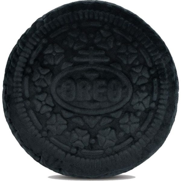 iscream-fao-schweetz-oreo-cookie-embossed-plush-1125825224_720x-1