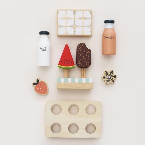 le-toy-van-preschool-kitchen-pretend-play-fridge-freezer-31479761338455_720x-3