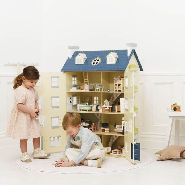 le-toy-van-preschool-palace-wooden-doll-house-31479579672663_720x-3