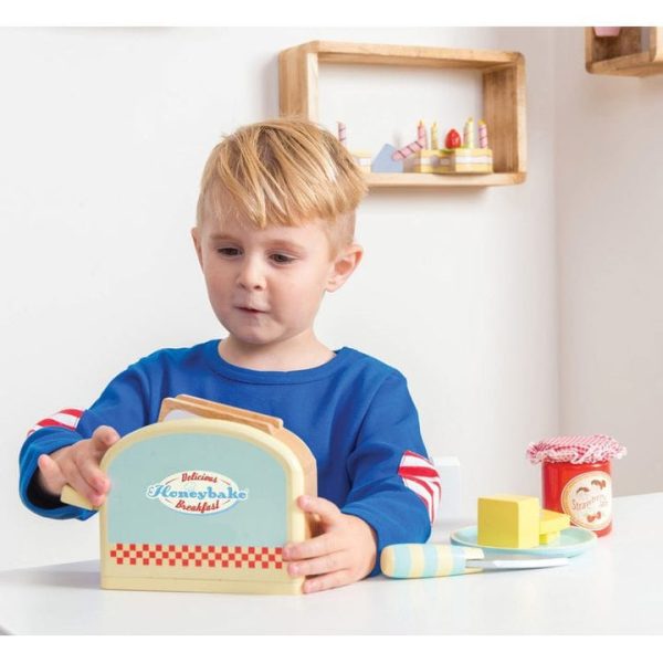 le-toy-van-preschool-pop-up-toaster-and-breakfast-set-8-pieces-31487186698327_720x-2