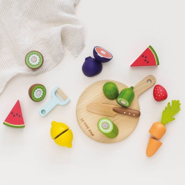 le-toy-van-preschool-wooden-chopping-board-sliceable-play-food-1153095507_720x-6