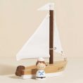 le-toy-van-preschool-wooden-sailing-boat-captain-32563049955415_720x-4