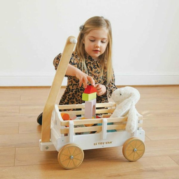le-toy-van-room-decor-pull-along-wagon-14644789149783_720x-5