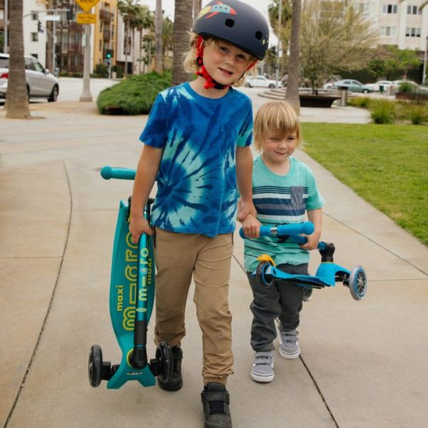 micro-kickboard-outdoor-micro-maxi-foldable-led-scooter-petrol-green-32480899629143_720x