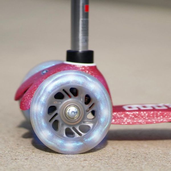 micro-kickboard-outdoor-micro-mini-glitter-led-scooter-pink-32480894222423_720x