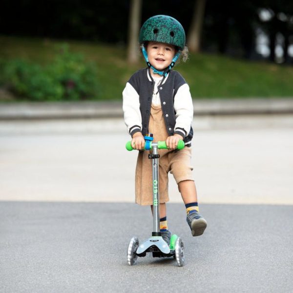 micro-kickboard-outdoor-micro-mini-led-scooter-neon-green-32480886718551_720x-5