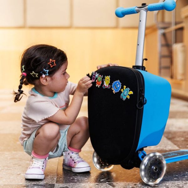 micro-kickboard-outdoor-micro-scooter-luggage-junior-led-patch-play-blue-32481360281687_720x-2