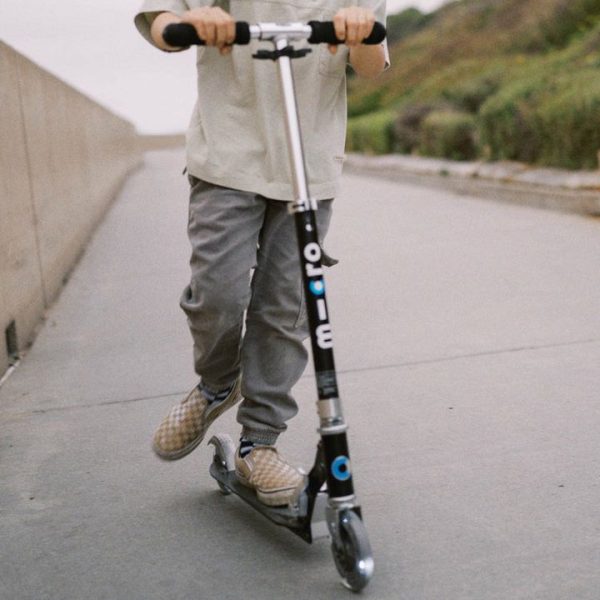 micro-kickboard-outdoor-micro-sprite-led-scooter-black-32480903954519_720x-4