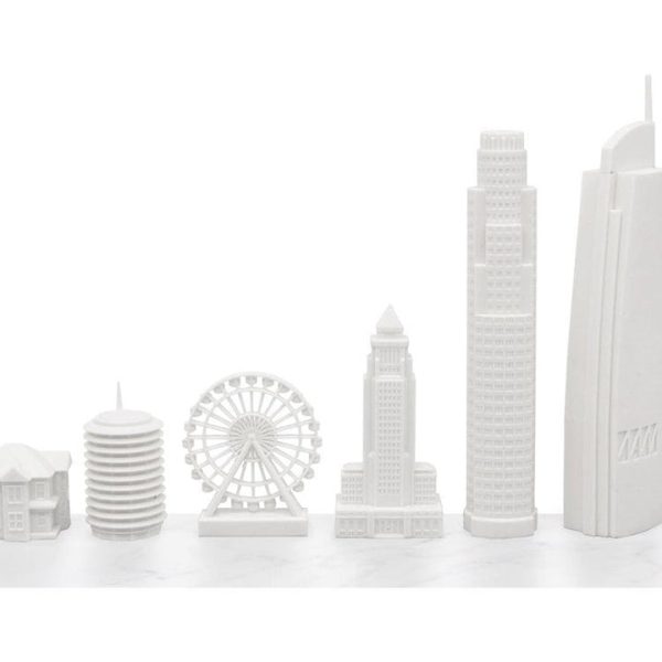 skyline-chess-games-los-angeles-edition-acrylic-chess-set-with-marble-hatch-board-31579733655639_720x-3
