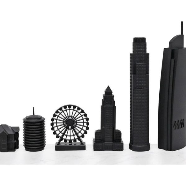 skyline-chess-games-los-angeles-edition-acrylic-chess-set-with-wood-map-board-31579733360727_720x-4