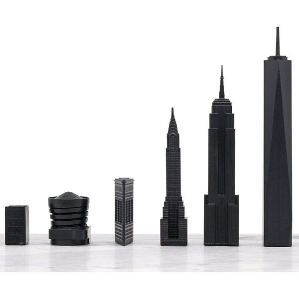 skyline-chess-games-new-york-city-edition-acrylic-chess-set-with-marble-hatch-board-31783637942359_720x-1