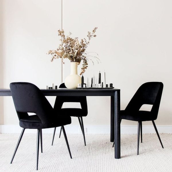 skyline-chess-games-new-york-city-edition-acrylic-chess-set-with-wood-map-board-31766635577431_720x-3