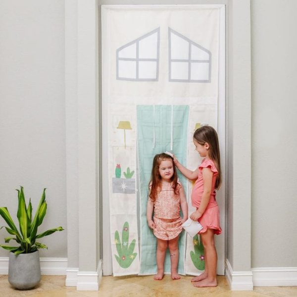 swingly-preschool-malibu-house-doorway-storefront-32302806827095_720x-2