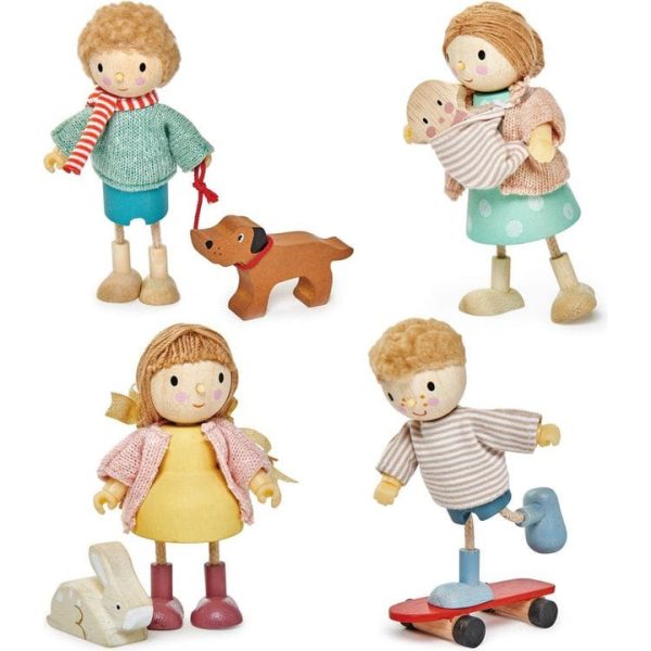tender-leaf-toys-preschool-the-goodwood-family-wooden-dolls-32422991790167_720x-3
