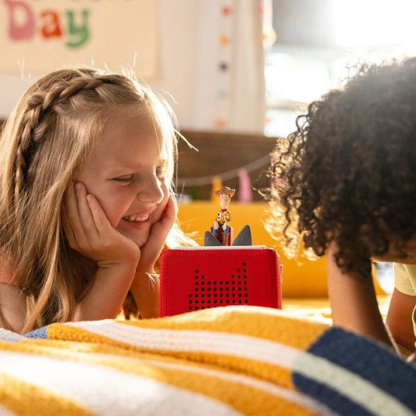 tonies-electronics-disney-buddies-starter-set-and-4-pack-tonie-audio-figurine-bundle-32509840851031_720x