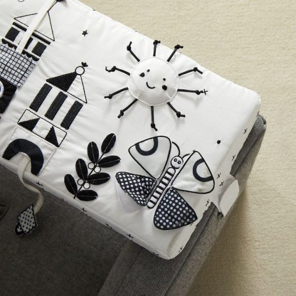 wonder-wise-room-decor-happy-day-square-activity-chair-30541866139735_720x-3