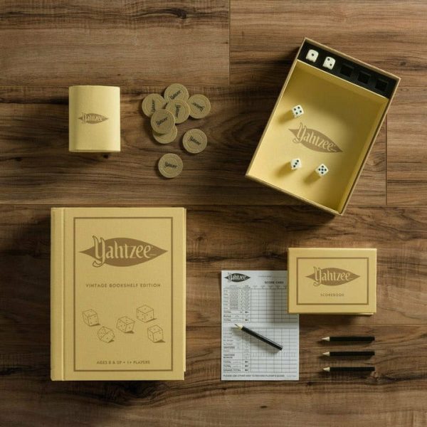 ws-game-company-games-yahtzee-vintage-bookshelf-edition-28874162470999_720x-3